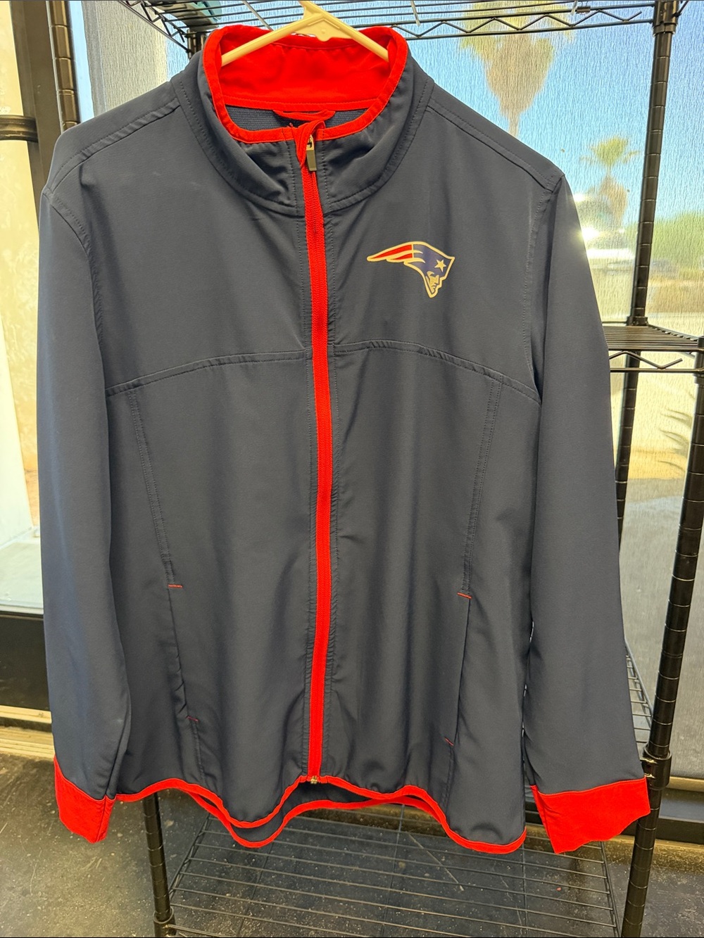 Womenโs Navy Blue & Red Full-Zip Team Jacket